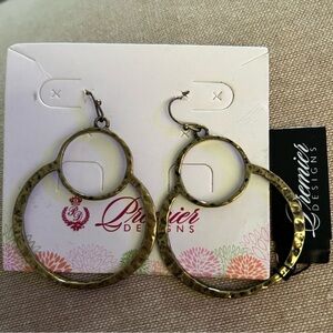 Gold dangle Earrings E2